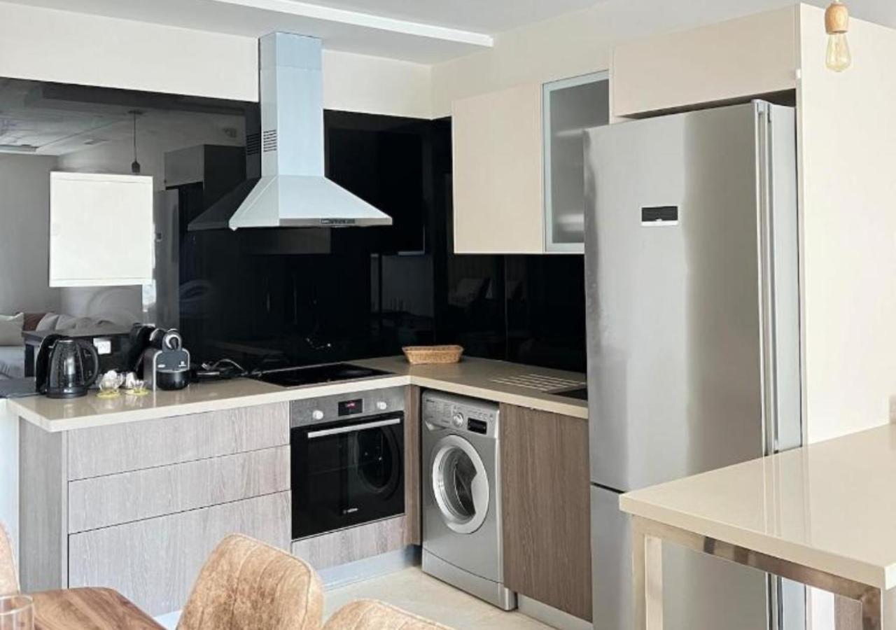 De Luxe Avec Deux Apartment *